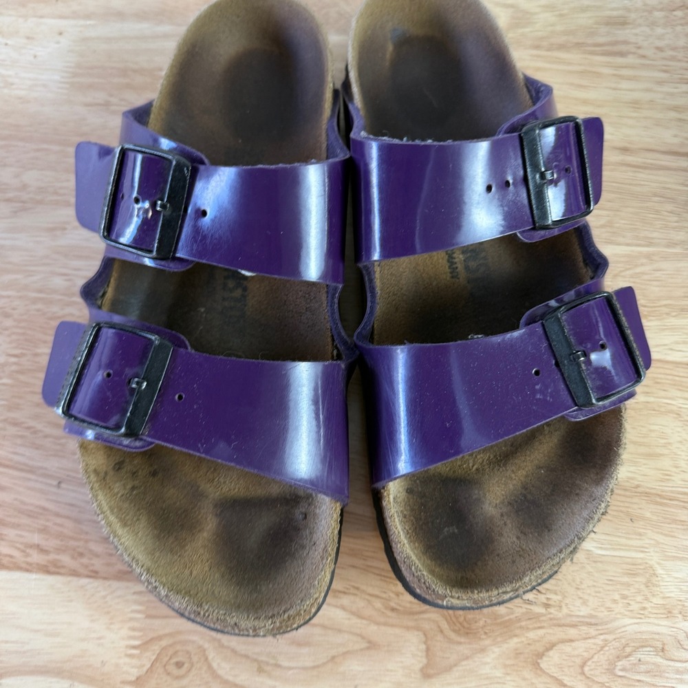 Birkenstock Arizona Patent Slide Sandals in Purple - Picture 2 of 10